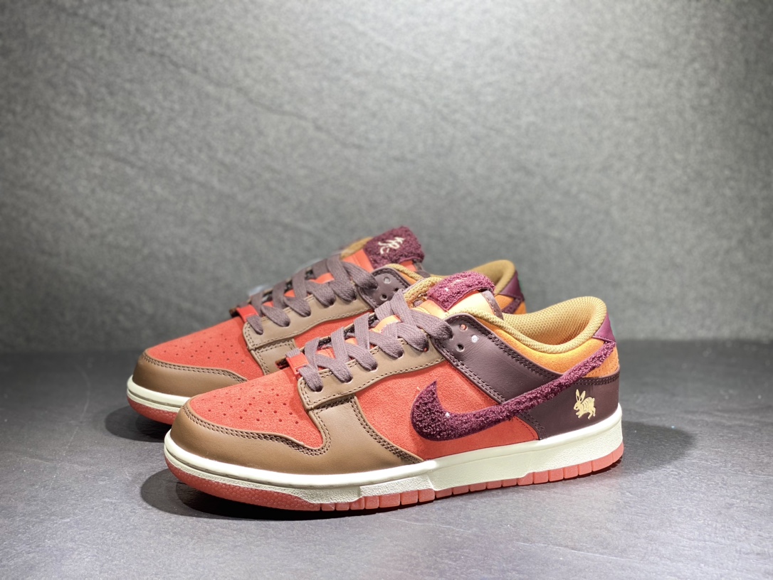 280 NIKE SB Dunk Low 兔年限定 低帮休闲运动鞋 FD4203-661