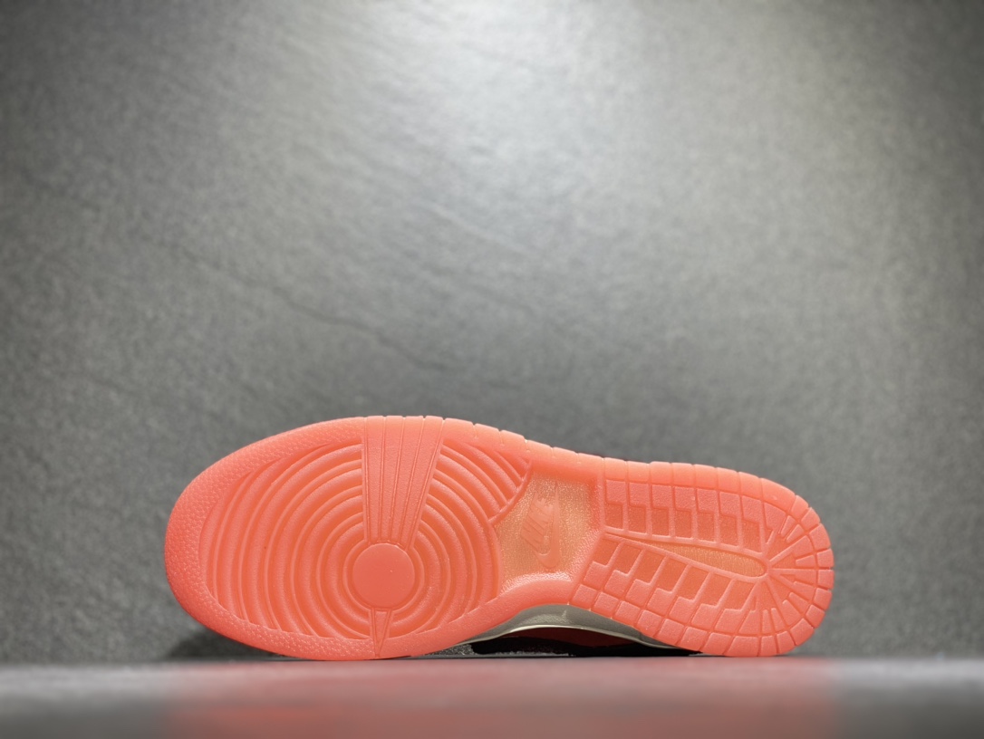 280 NIKE SB Dunk Low 兔年限定 低帮休闲运动鞋 FD4203-661