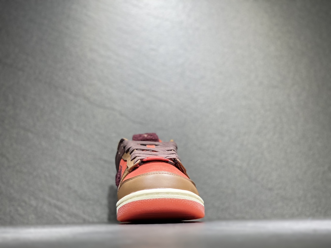 280 NIKE SB Dunk Low 兔年限定 低帮休闲运动鞋 FD4203-661