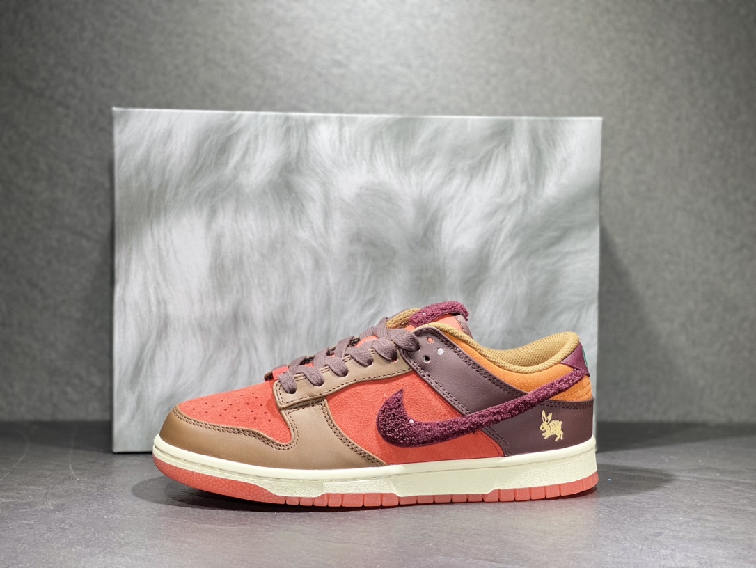 280 NIKE SB Dunk Low 兔年限定 低帮休闲运动鞋 FD4203-661