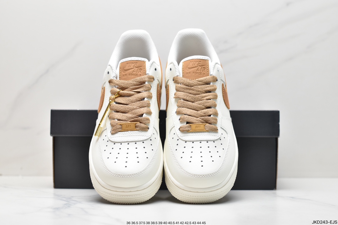 160 Nike Air Force 1 空军一号运动板鞋 DQ7658-898