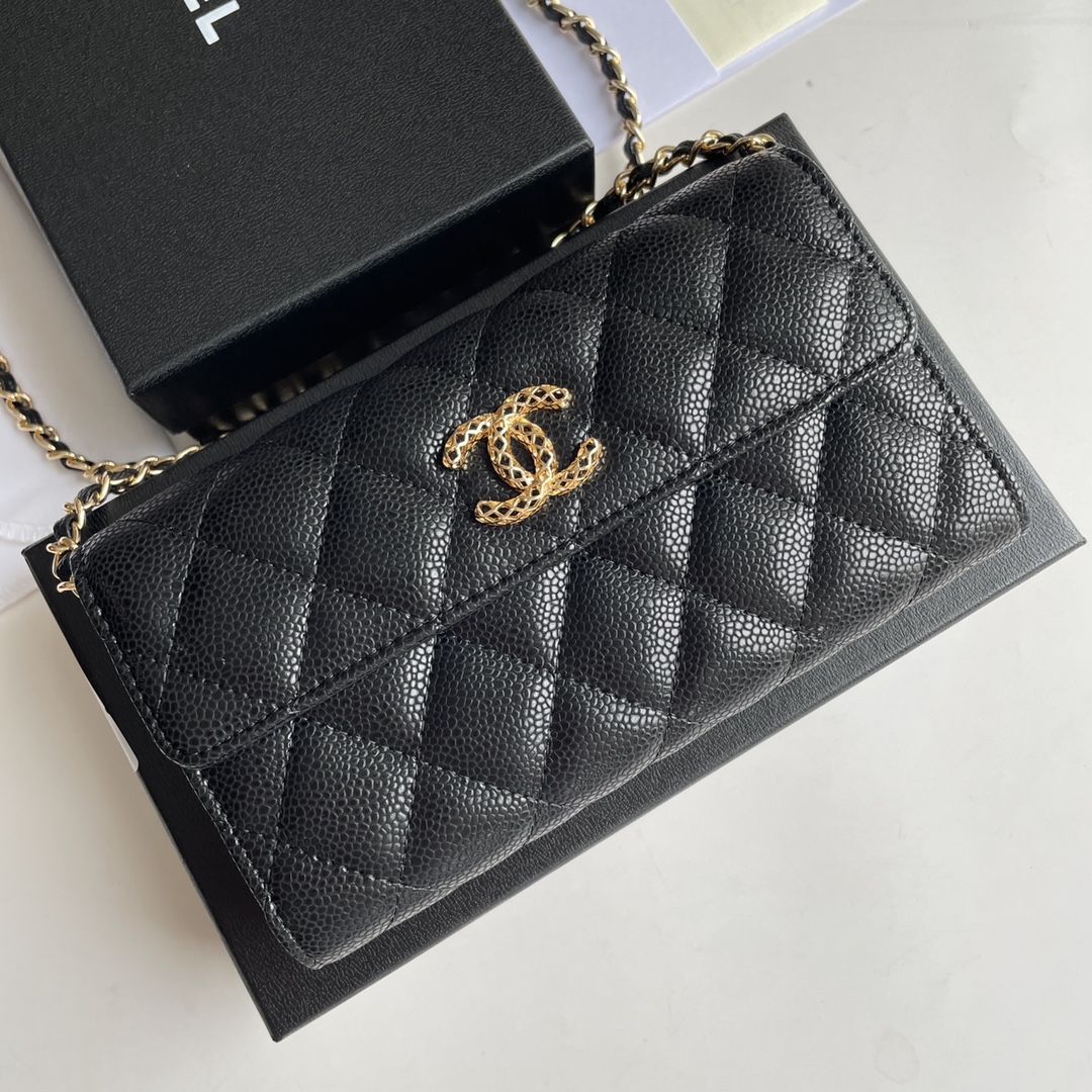 Chanel AAAAA+
 Crossbody & Shoulder Bags Buy the Best High Quality Replica
 Gold Hardware Cowhide Fashion Chains