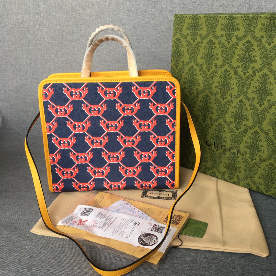 Bolso de mano de caracol Tamaño: 28*25*10 Empaque: bolsa de polvo