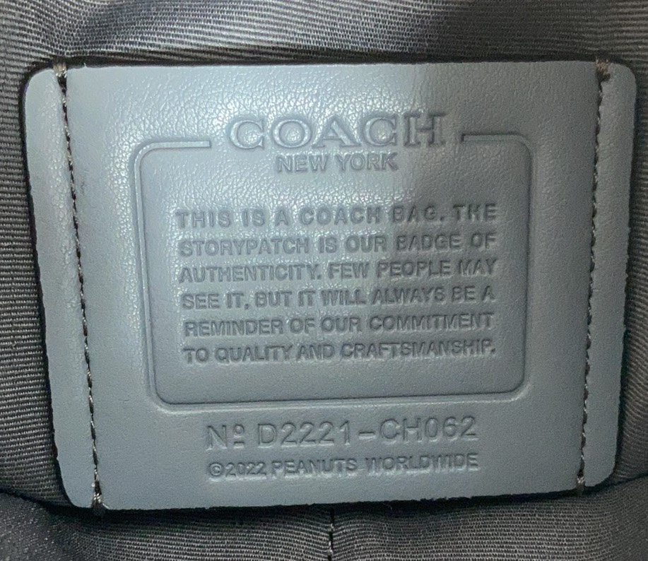 Coach CH062 3月新品最新款COACH 蔻驰 奥莱款 款 男士单肩背斜挎包 新款比以前的相机包大一点