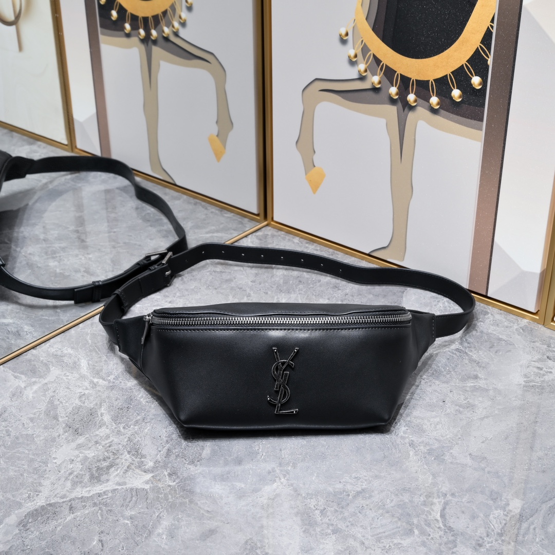 Yves Saint Laurent Belt Bags & Fanny Packs Cowhide