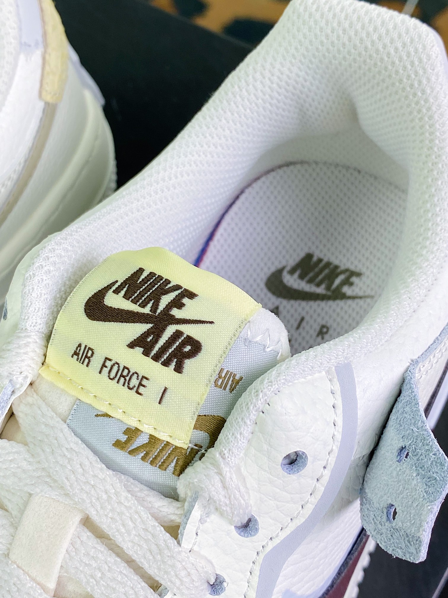 200  WMNS Air Force 1 Shadow”Python”空军一号板鞋“蛋糕奶米白深棕鸳鸯钩子”FD0804-100