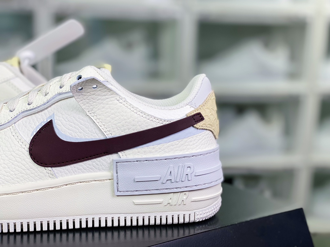 200  WMNS Air Force 1 Shadow”Python”空军一号板鞋“蛋糕奶米白深棕鸳鸯钩子”FD0804-100