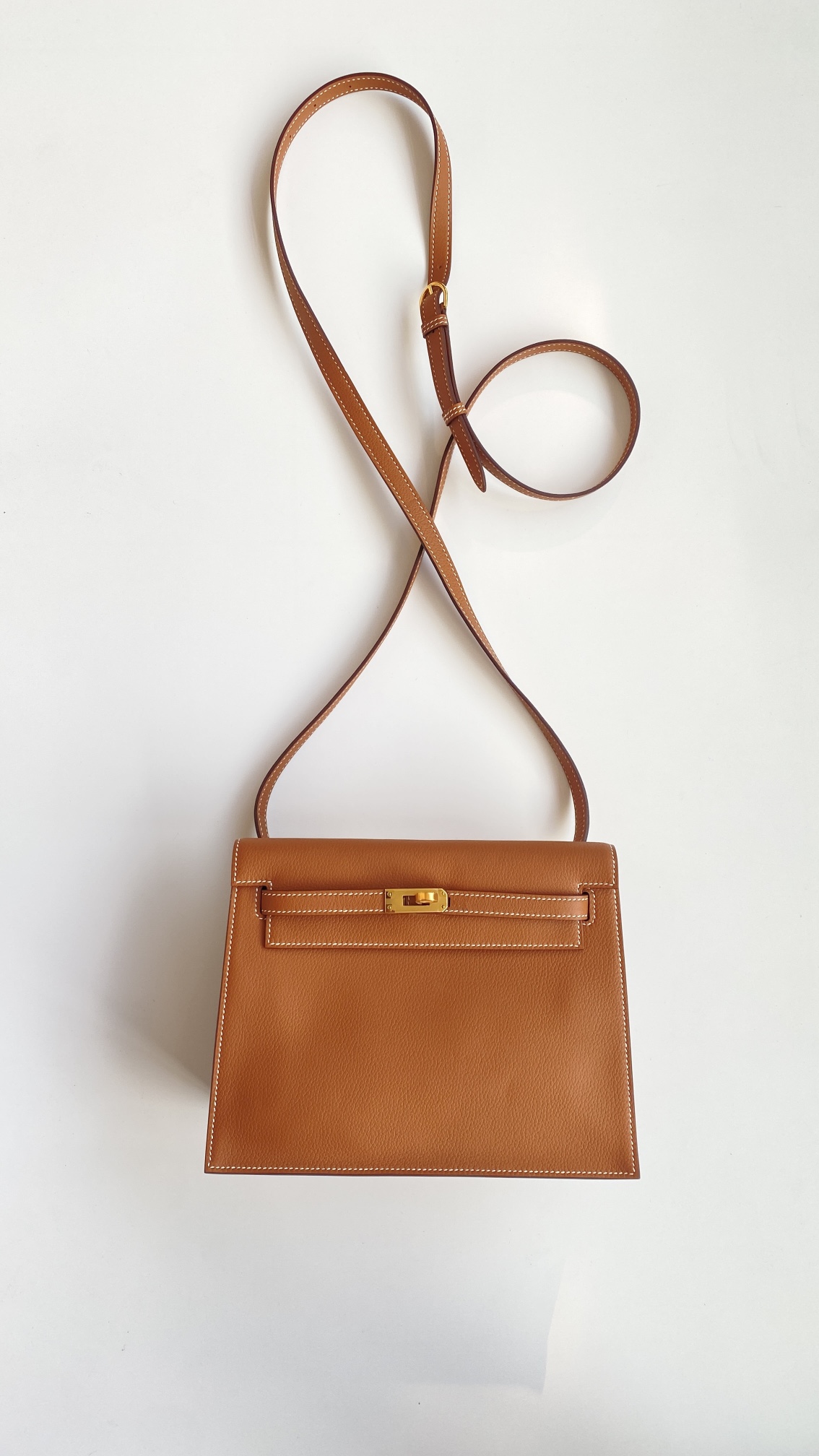 에르메스 켈리 댄스백 22 골드 골드 하드웨어 18325