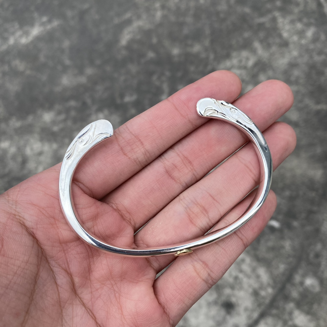 Takahashi Bangle