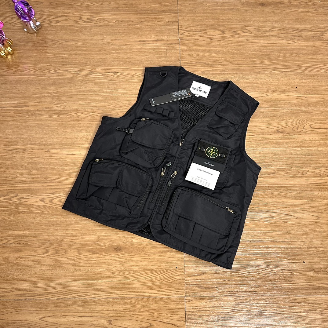 High-Quality FZ407 Stone Island Jacket: Features, Colors, and Sizing - 图片 2