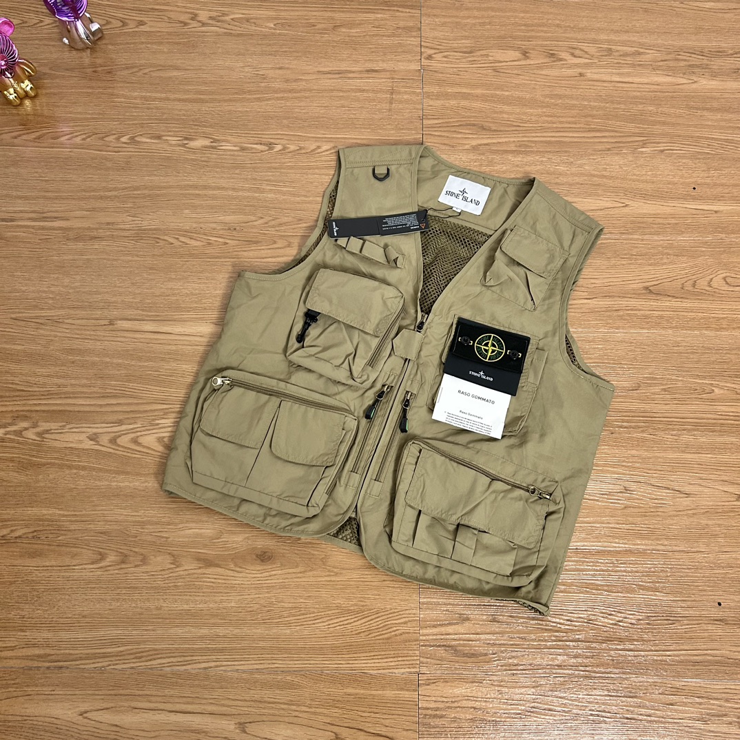 High-Quality FZ407 Stone Island Jacket: Features, Colors, and Sizing - 图片 3
