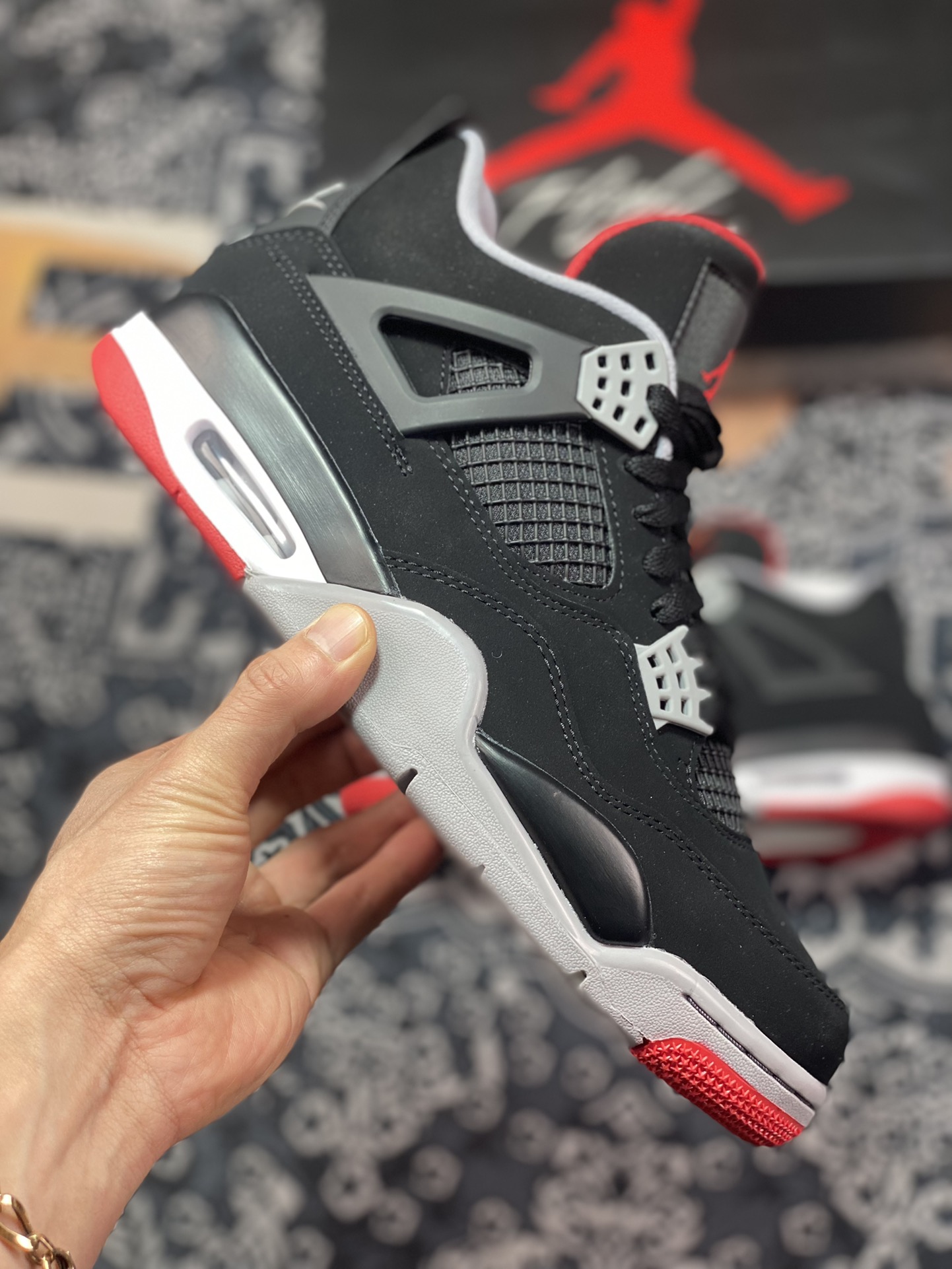 550 aj4代中帮复古休闲运动文化篮球鞋“黑红公牛19年复刻”308497-060