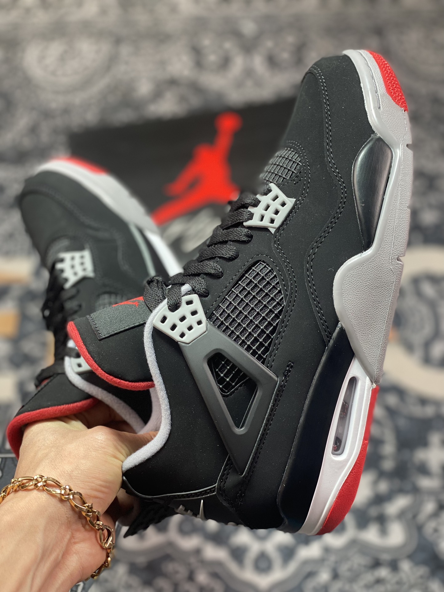 550 aj4代中帮复古休闲运动文化篮球鞋“黑红公牛19年复刻”308497-060