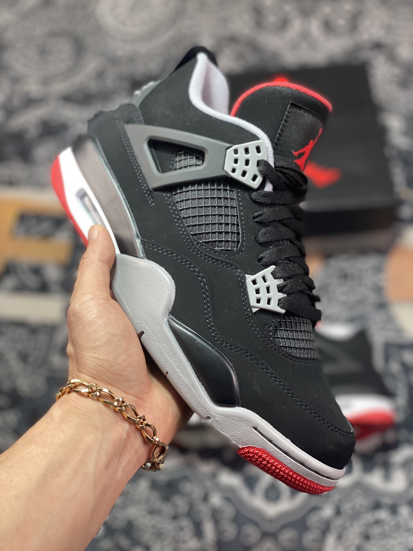550 aj4代中帮复古休闲运动文化篮球鞋“黑红公牛19年复刻”308497-060