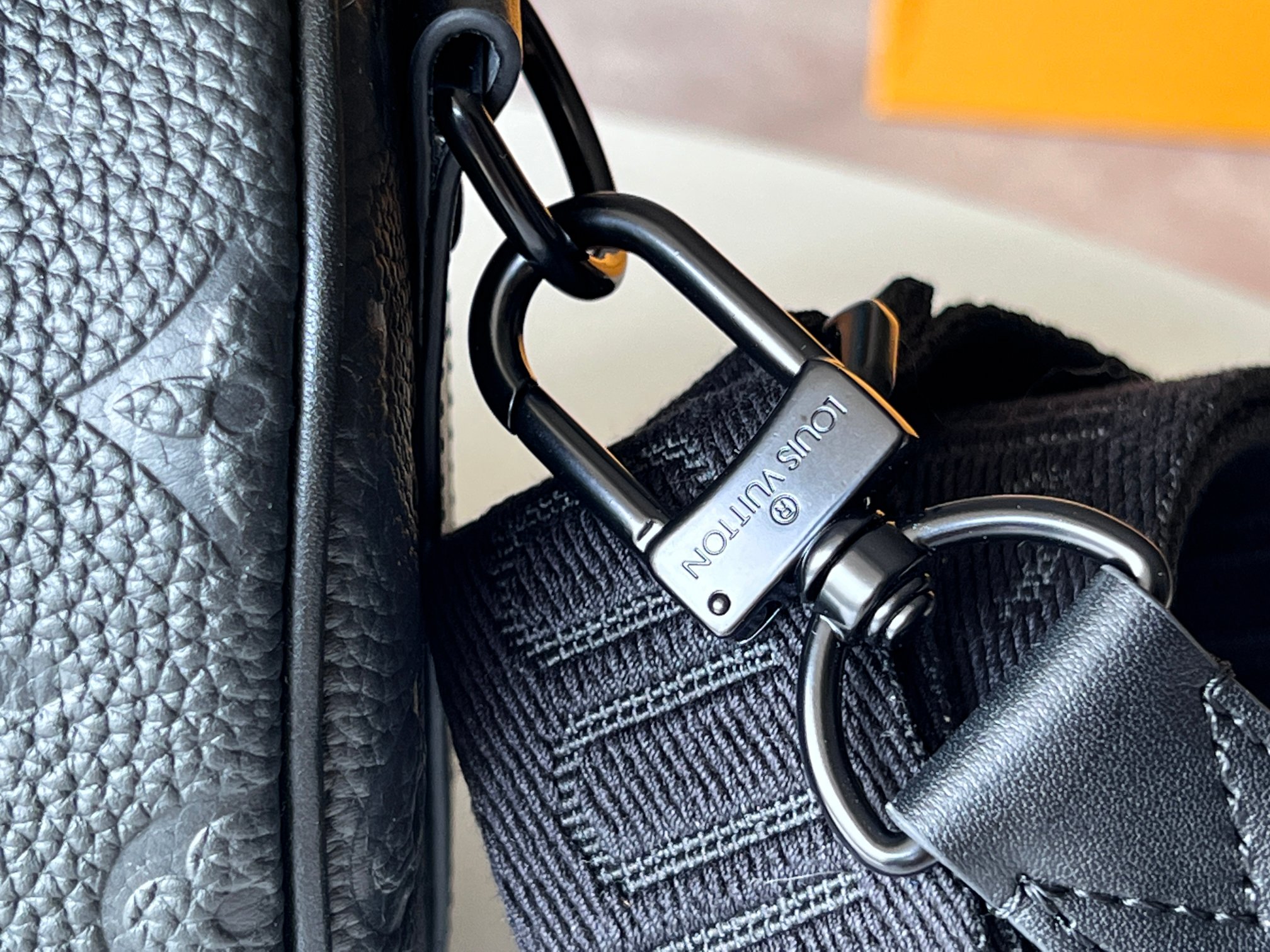 NO:204995,Original order [Keeall XS handbag] M20900 black (embossed pillow bag) more details...,LV [top original order],louis vuitton19860909原单【Keeall XS 手袋】M20900 黑色(压花枕头包）更多细节……,LV【顶级原单】,louis vuitton,Bag