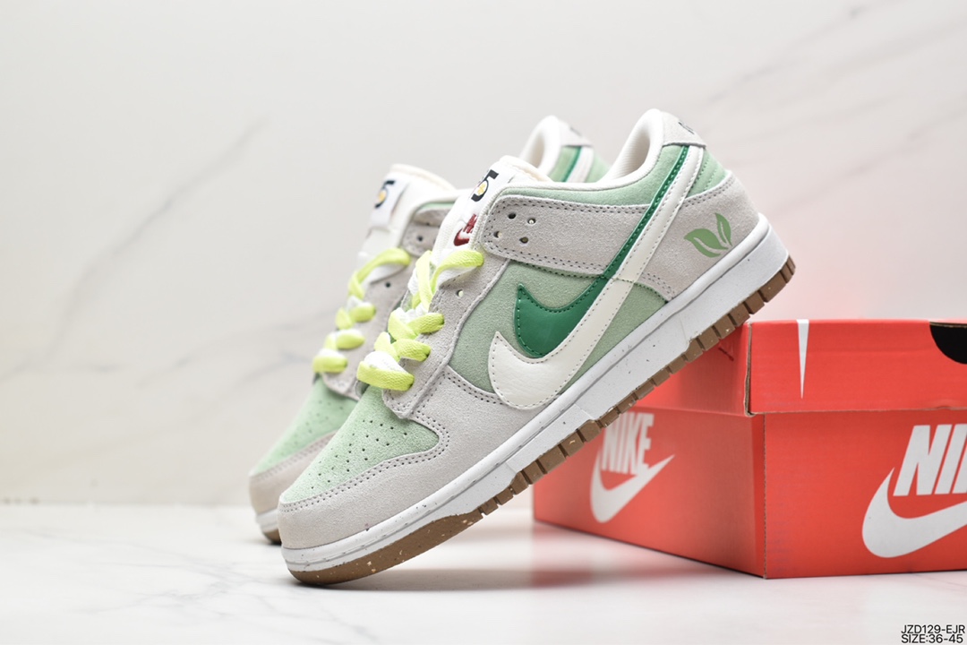 140 Nike Dunk Low SE “85” 白绿双勾四叶草 DO9457-100
