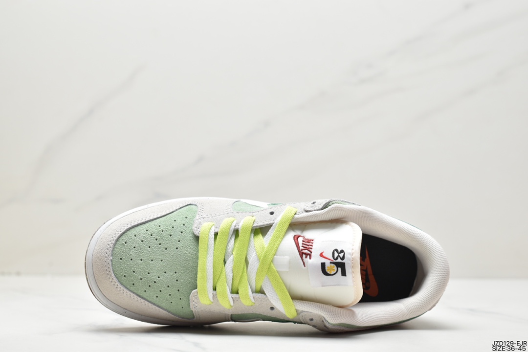 140 Nike Dunk Low SE “85” 白绿双勾四叶草 DO9457-100