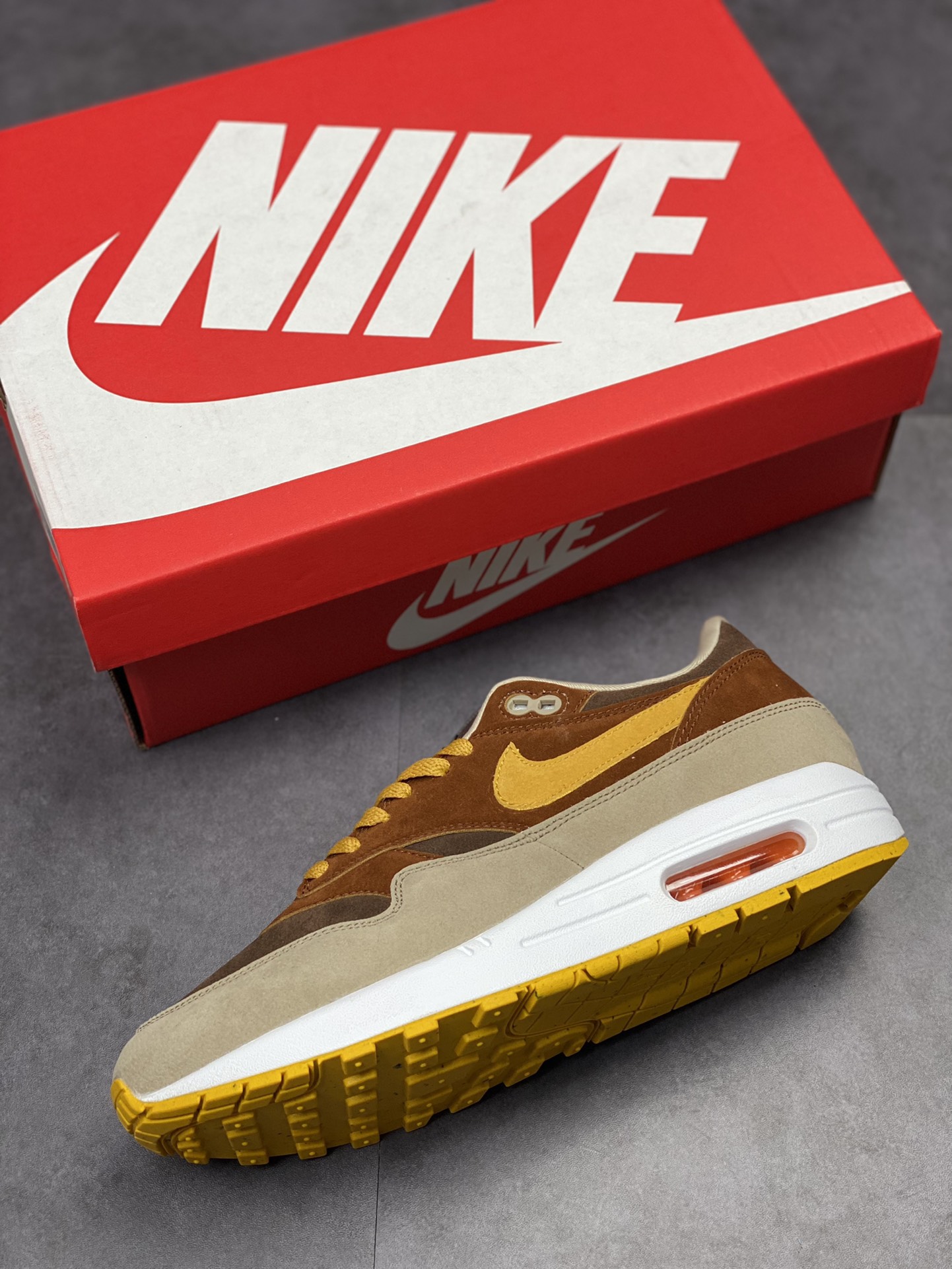 240 Nike Air Max 1 PRM 丑小鸭 复古休闲跑步鞋ZD0482-200