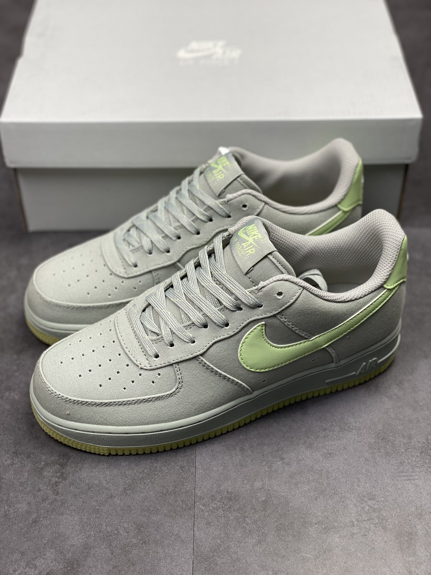 210 Nike Air Force 1 Low 07 灰绿夜光侠 315122-107