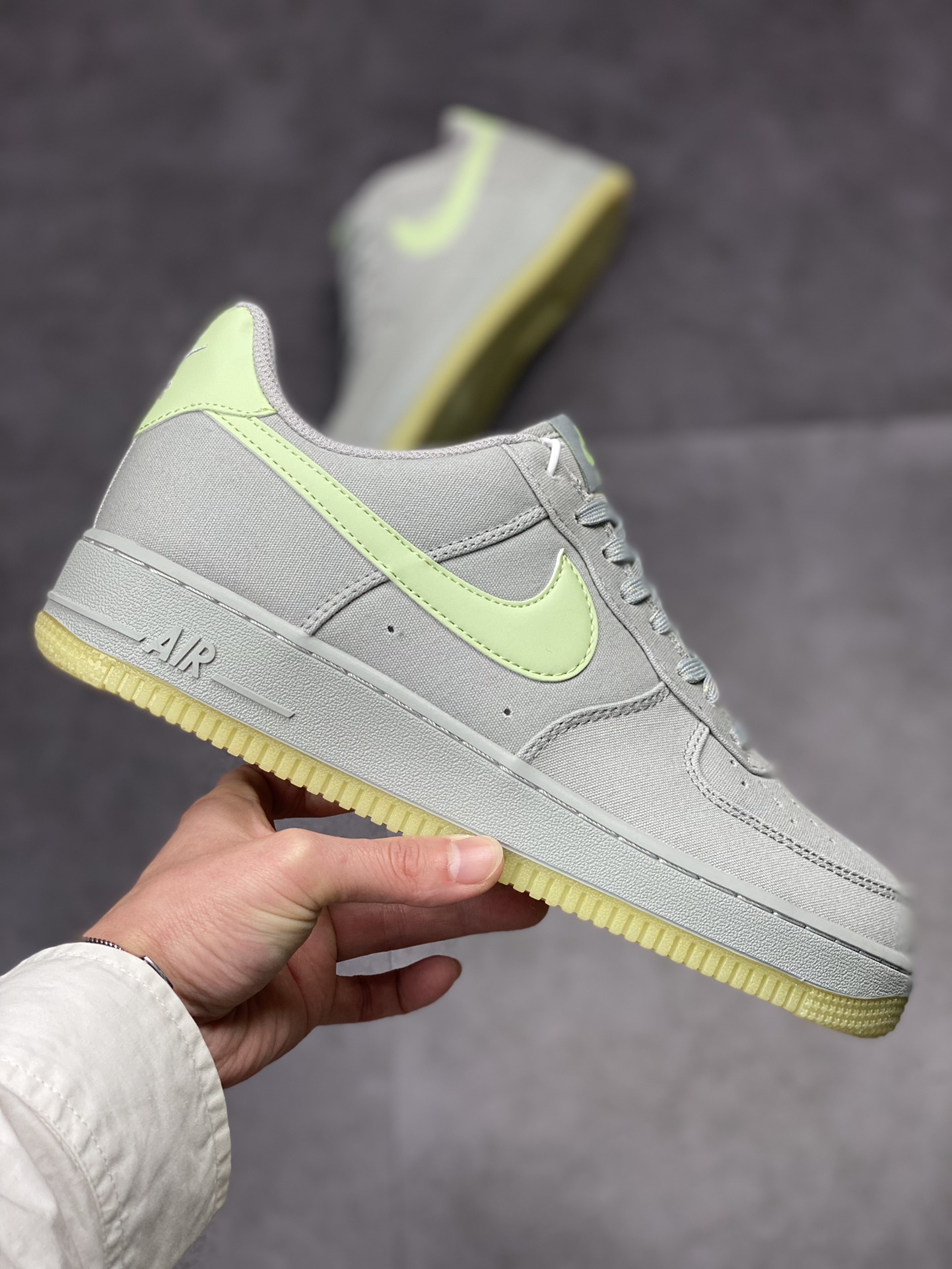 210 Nike Air Force 1 Low 07 灰绿夜光侠 315122-107