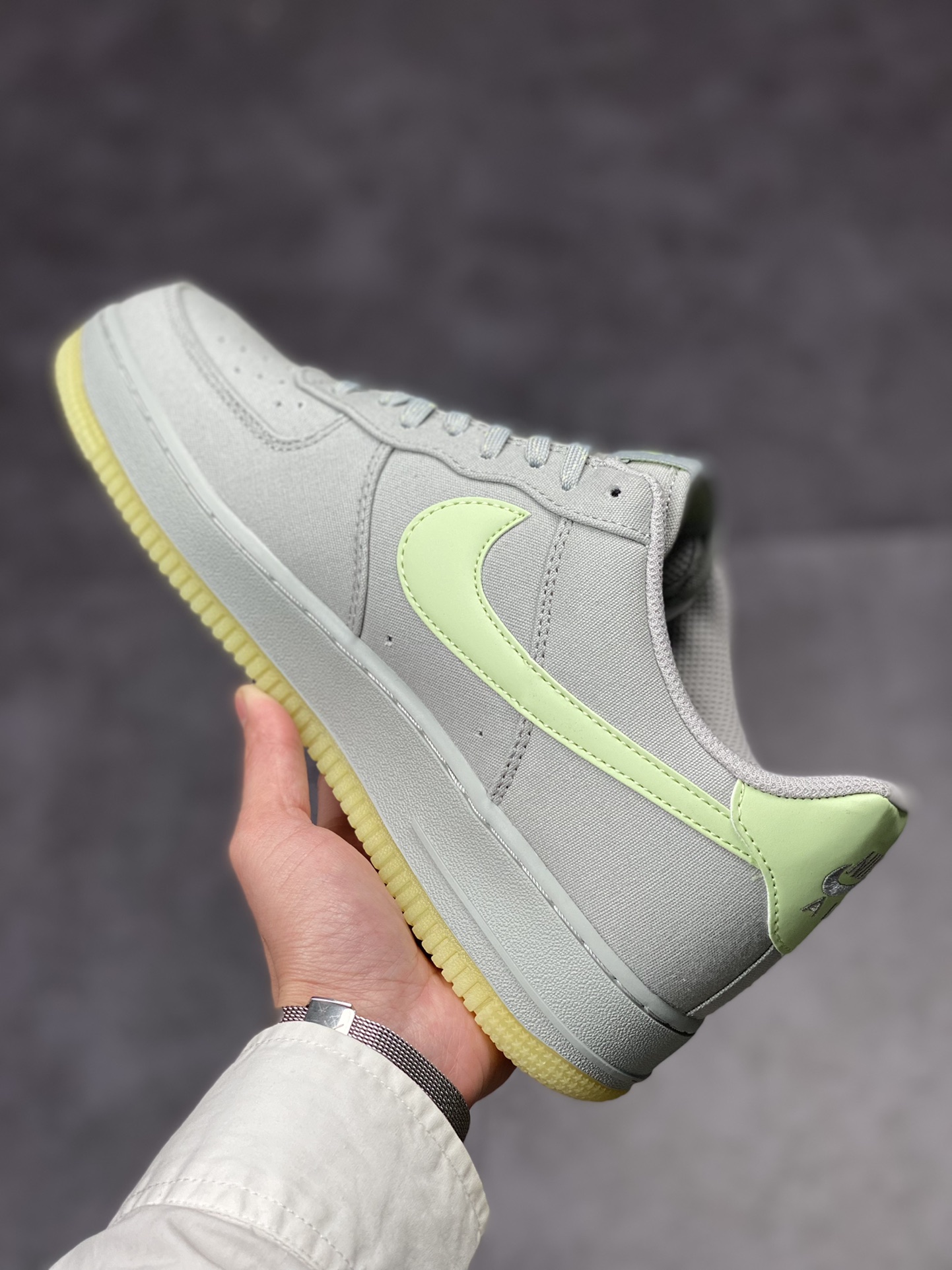 210 Nike Air Force 1 Low 07 灰绿夜光侠 315122-107