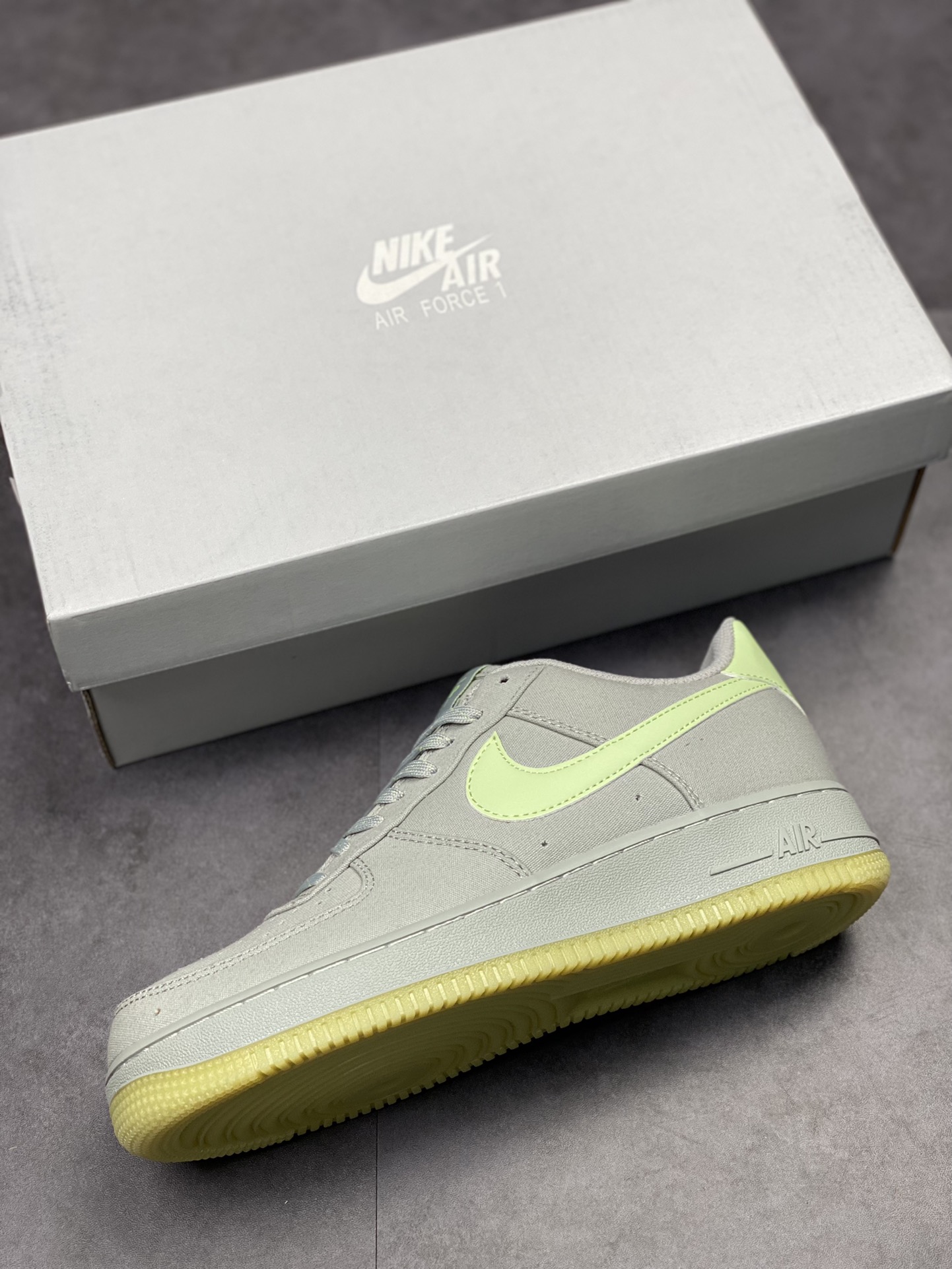 210 Nike Air Force 1 Low 07 灰绿夜光侠 315122-107