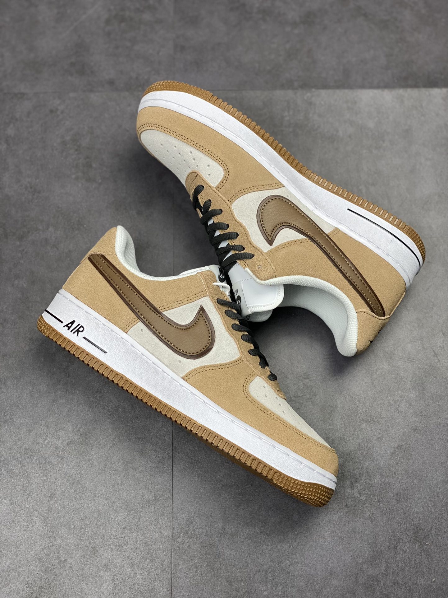 230 Nike Air Force 1 Low 07 翻毛奶茶 HH9636-326
