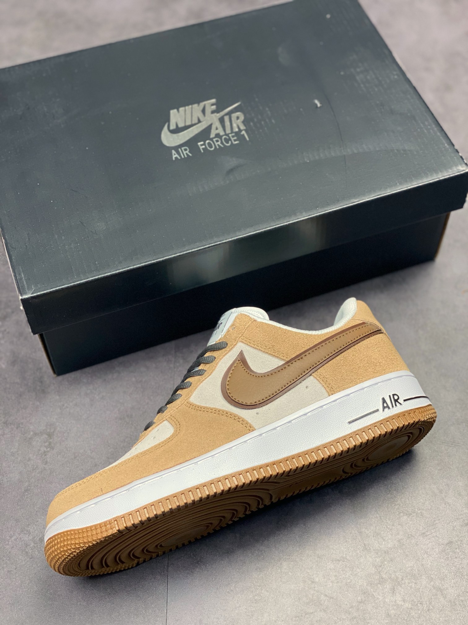 230 Nike Air Force 1 Low 07 翻毛奶茶 HH9636-326