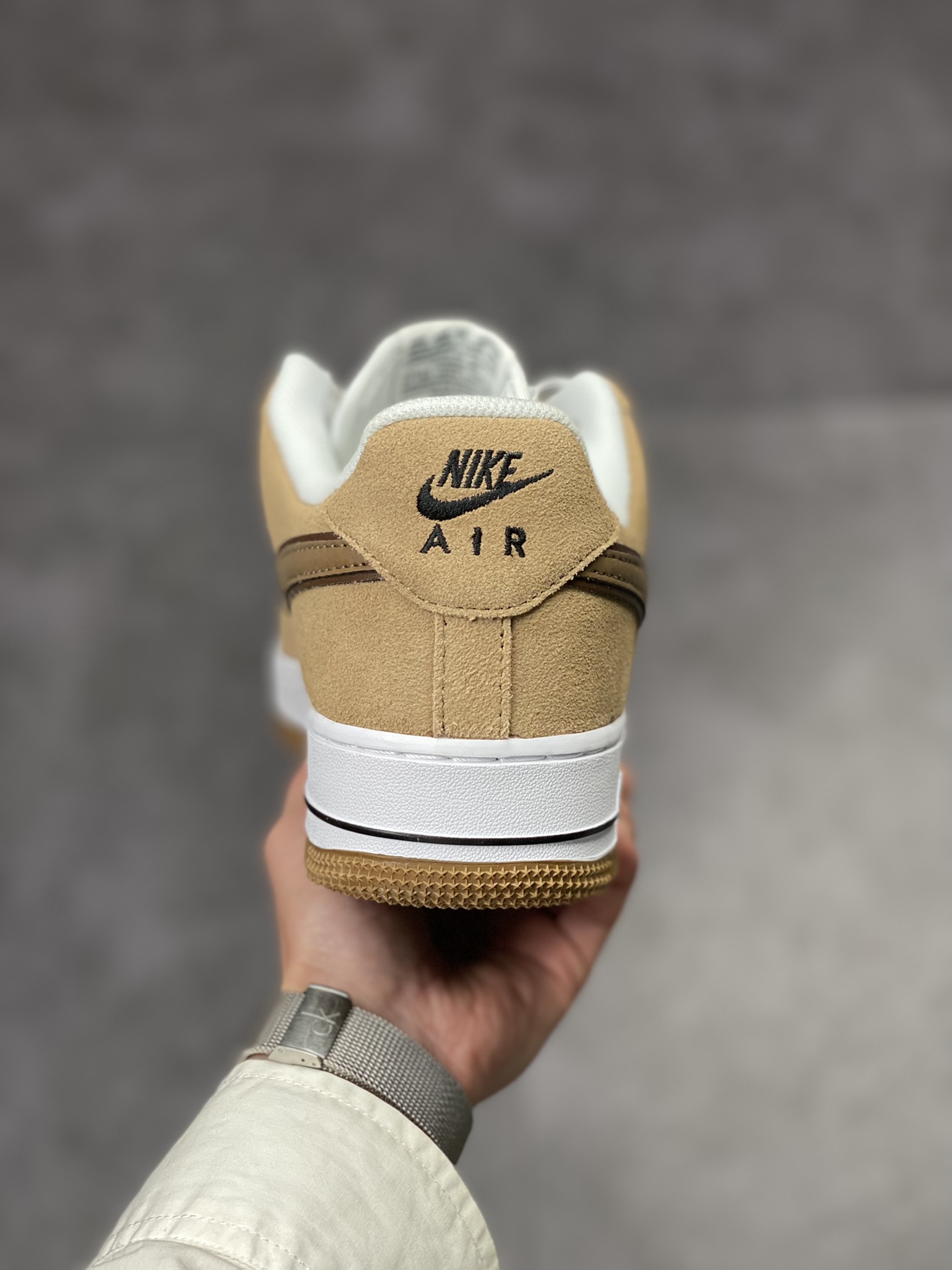 230 Nike Air Force 1 Low 07 翻毛奶茶 HH9636-326