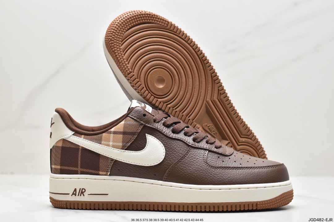 180 Nike Air Force 1 '07 Low DV0791-200