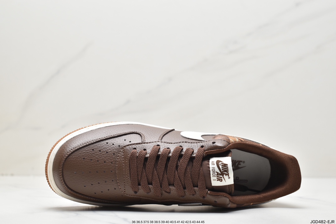 180 Nike Air Force 1 '07 Low DV0791-200