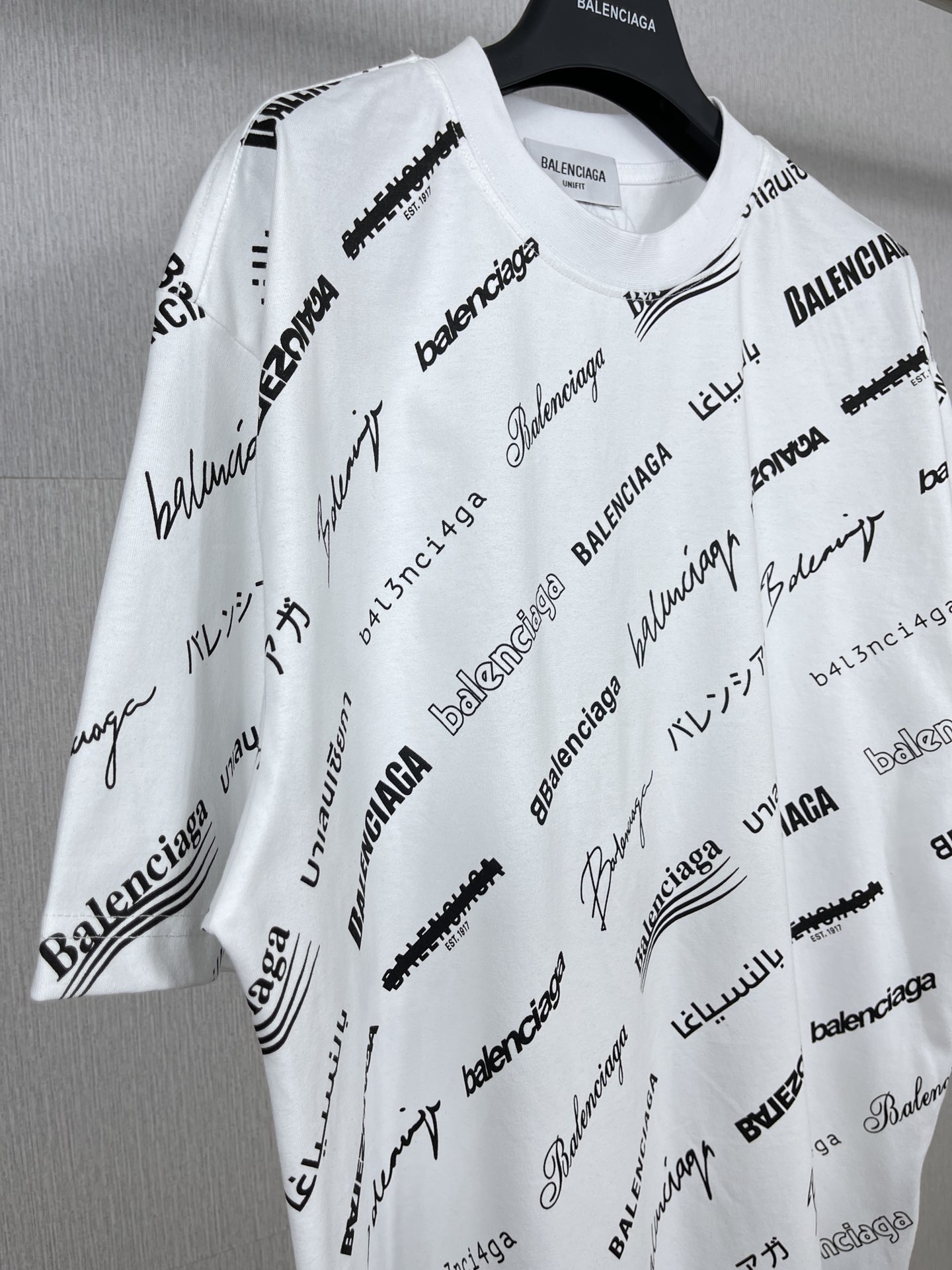 High Quality Women’s Clothes: BALENTCI*GA/Paris 2023 Collection Featuring Classic LOGO T-shirts - 图片 3