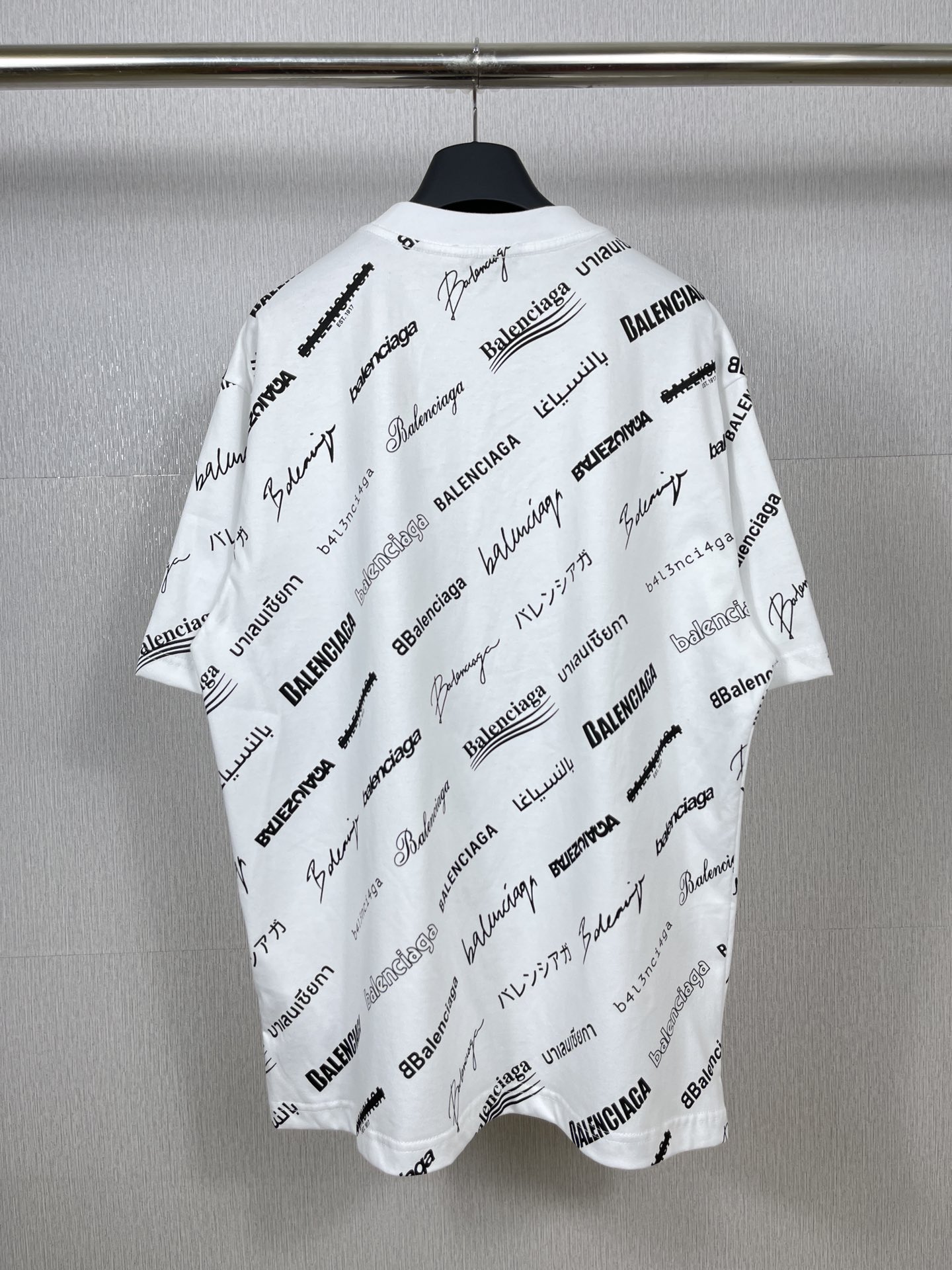 High Quality Women’s Clothes: BALENTCI*GA/Paris 2023 Collection Featuring Classic LOGO T-shirts - 图片 2