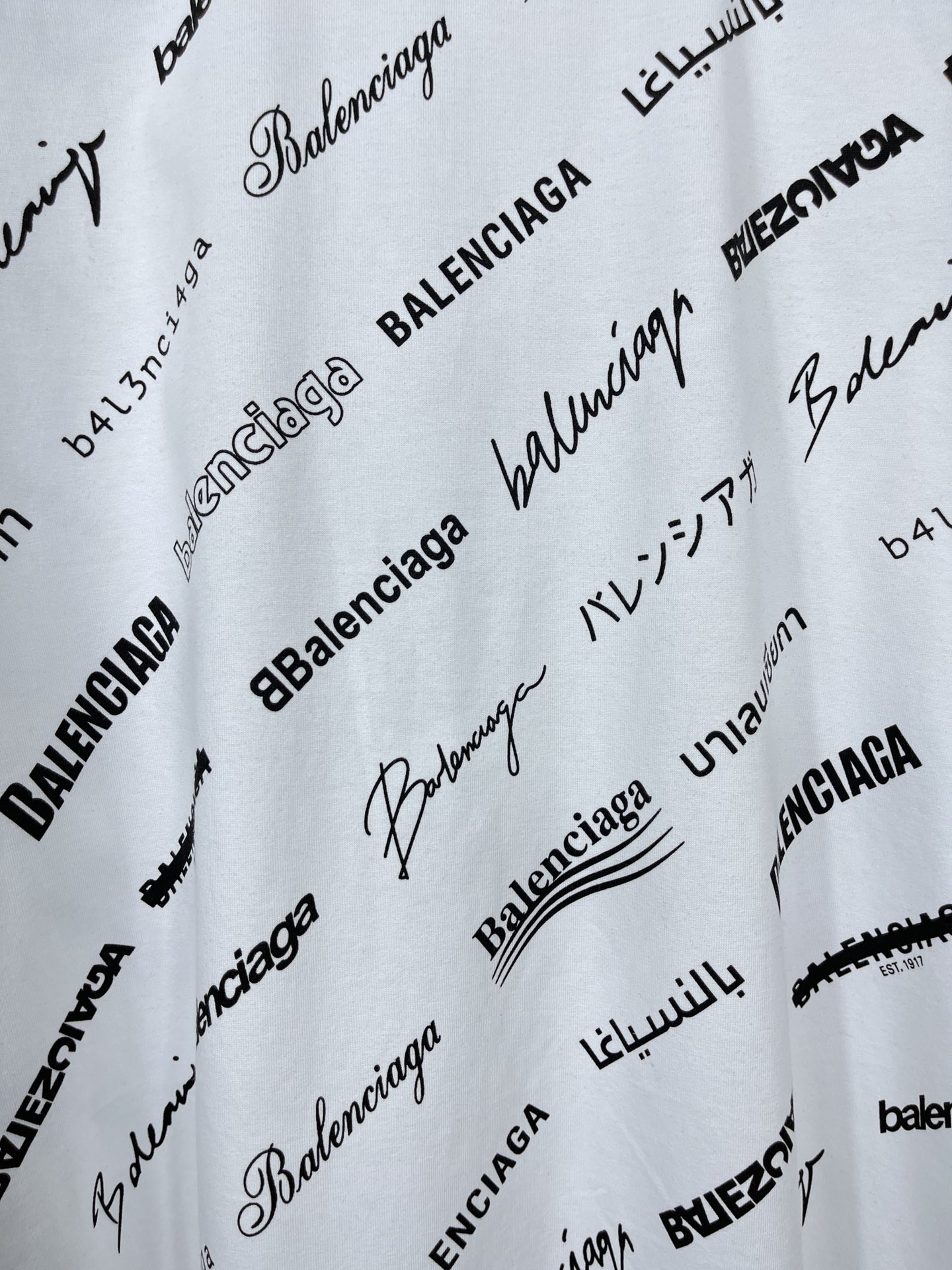 High Quality Women’s Clothes: BALENTCI*GA/Paris 2023 Collection Featuring Classic LOGO T-shirts - 图片 6