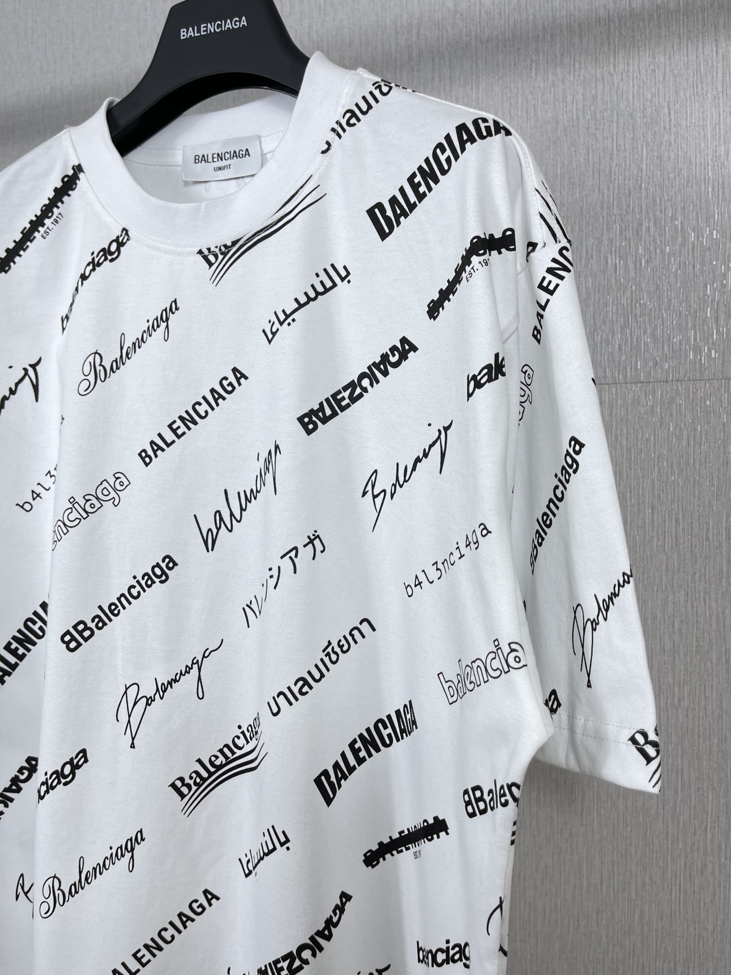 High Quality Women’s Clothes: BALENTCI*GA/Paris 2023 Collection Featuring Classic LOGO T-shirts - 图片 8