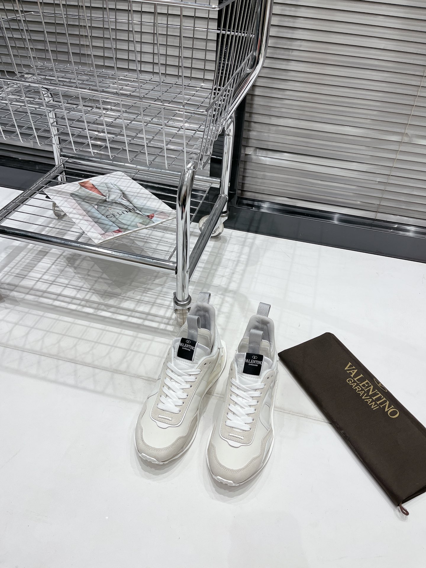 발렌티노 러닝화 레플리카 24567