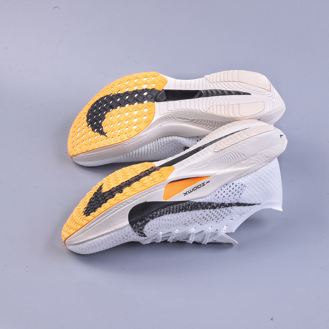 NIKE ZoomX Vaporfly NEXT% 3 马拉松 泡棉超轻缓震运动慢跑鞋DV4130-107
