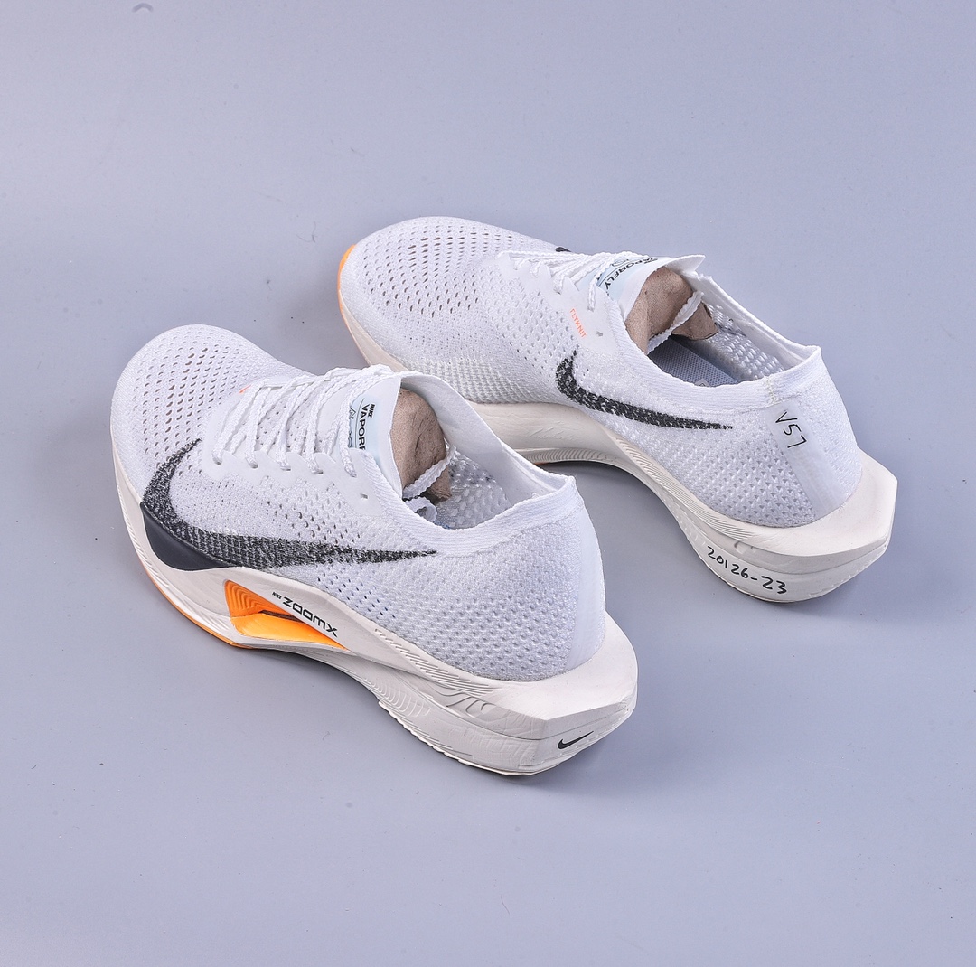 NIKE ZoomX Vaporfly NEXT% 3 马拉松 泡棉超轻缓震运动慢跑鞋DV4130-107