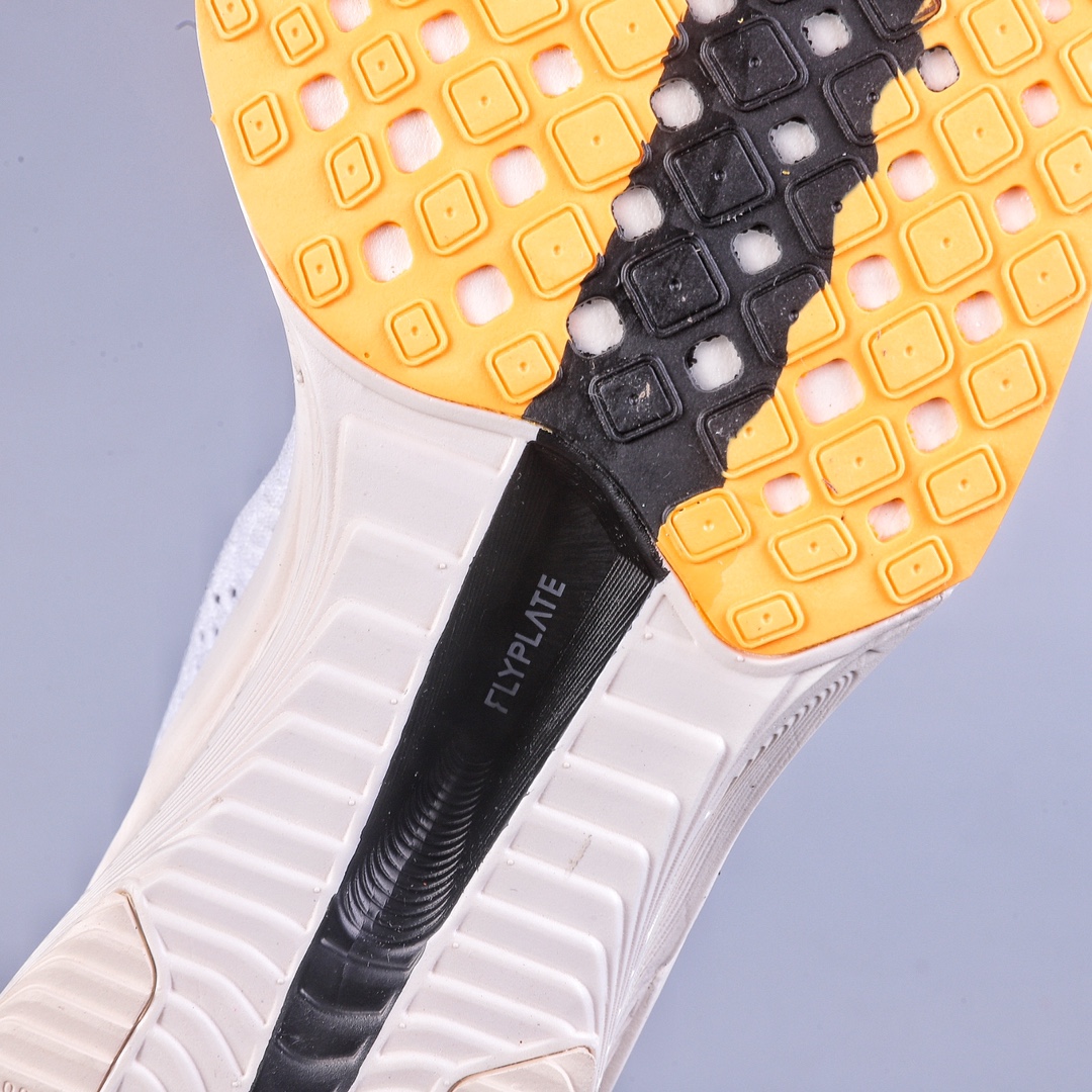 NIKE ZoomX Vaporfly NEXT% 3 马拉松 泡棉超轻缓震运动慢跑鞋DV4130-107