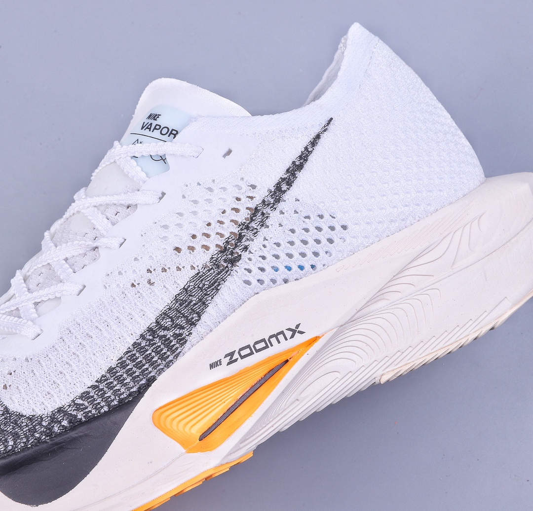 NIKE ZoomX Vaporfly NEXT% 3 马拉松 泡棉超轻缓震运动慢跑鞋DV4130-107
