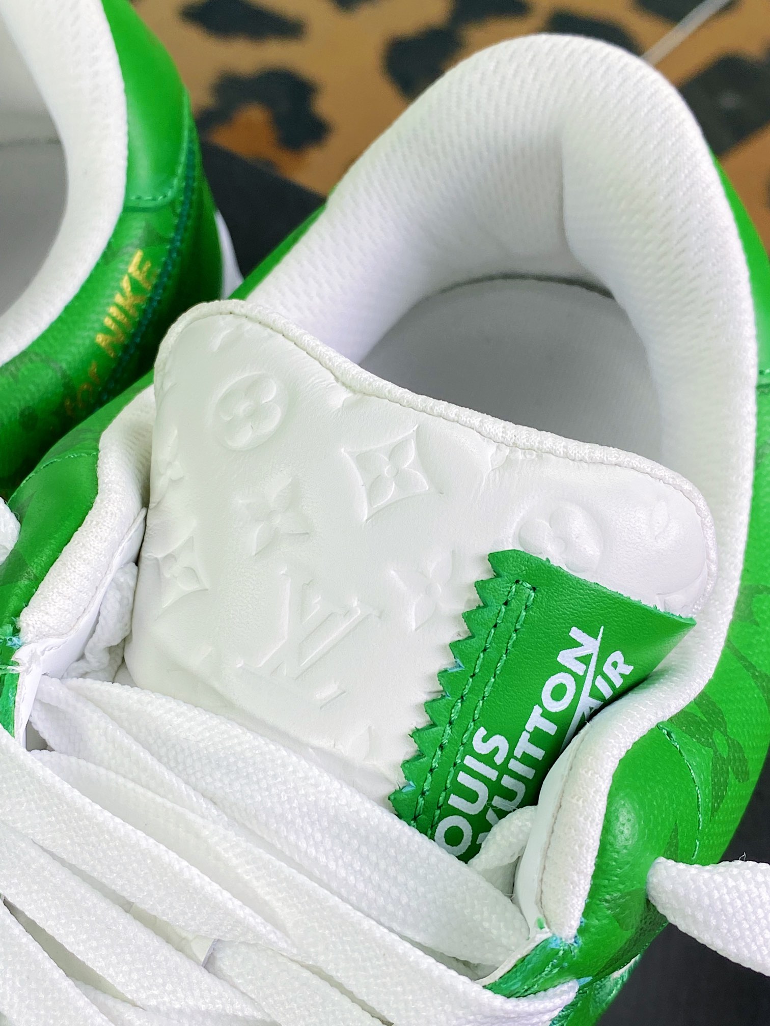 550 Louis Vuitton x 【Nike】 Air Force 1'07 LV8 Low”Green/White/LV Monogram” AEU3BM16M693-1A9V9V