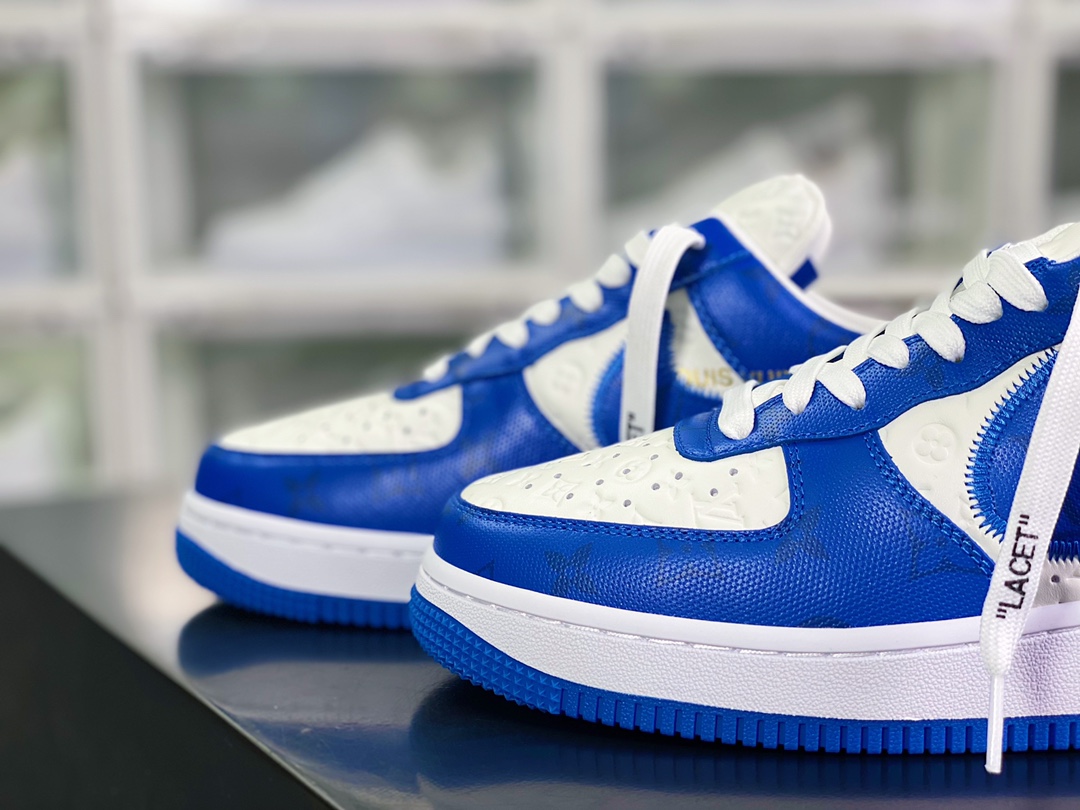 550 Louis Vuitton x Nike Air Force 1'07 LV8 Low”Royal Blue/White/LV Monogram”空军一号“皇家蓝白LV压纹老花”AEU3BM16M693-1A9VA0