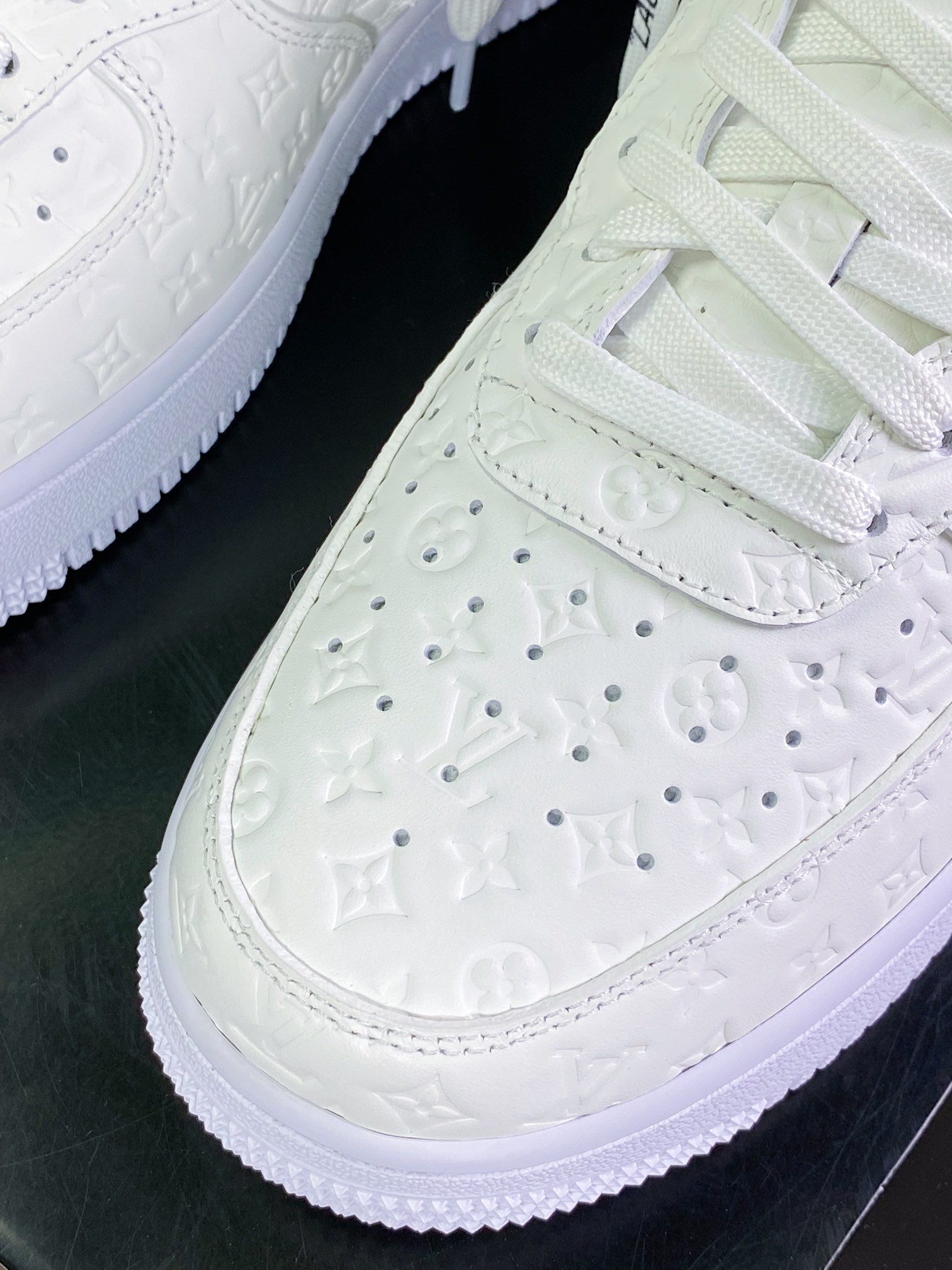 450 【Louis Vuitton】 x 【Nike】 Air Force 1'07 LV8 Low”White/LV Monogram”空军一号AEU3BM16M693-1A9V87