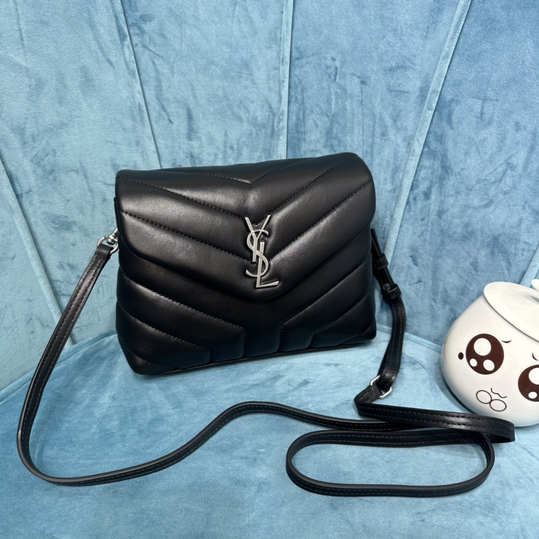 Yves Saint Laurent Crossbody & Shoulder Bags AAA Quality Replica
 Calfskin Cowhide Genuine Leather