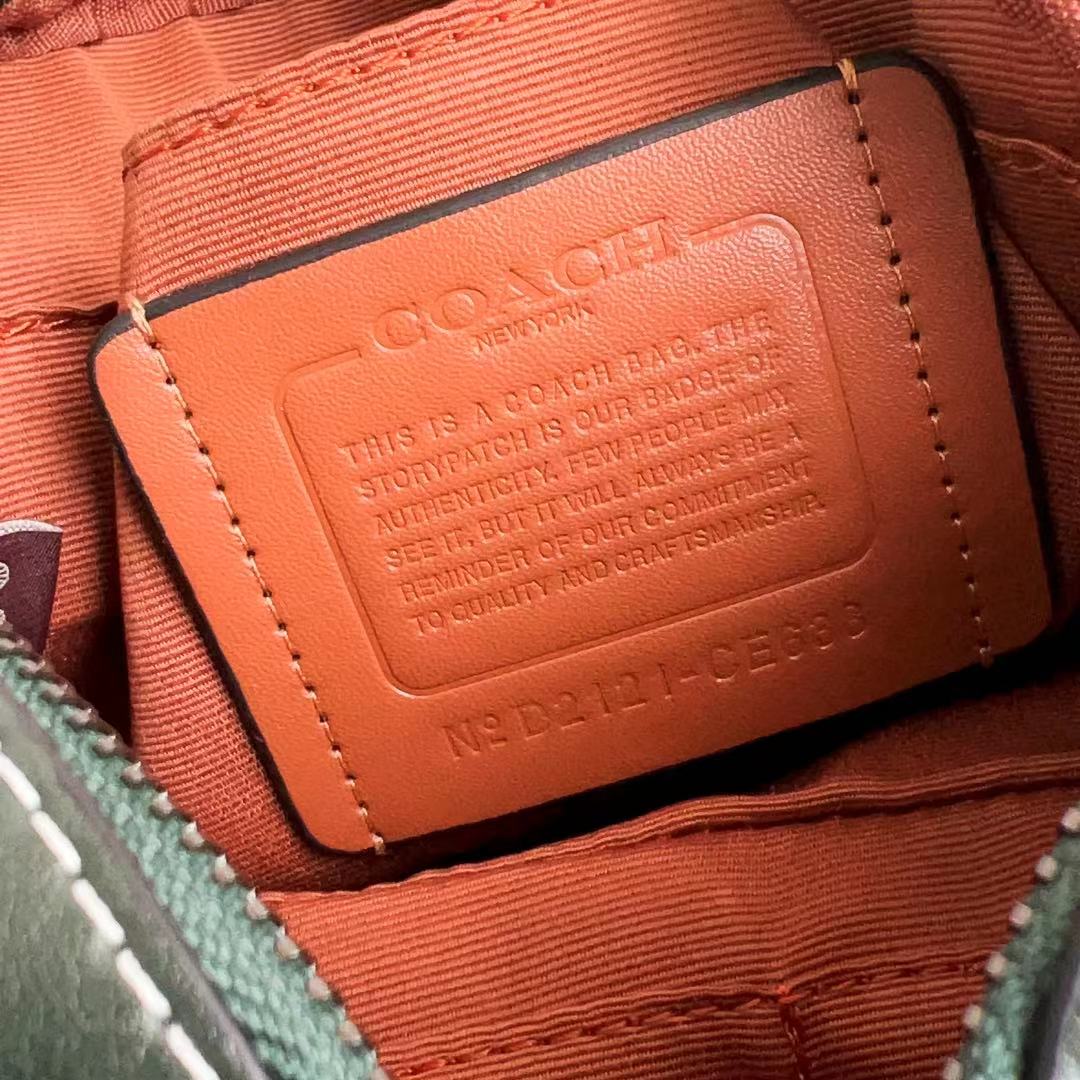 Coach C家 CE638 VARSITY图案GRAHAM斜挎包 双拉链相机包，款式 22x15x6cm