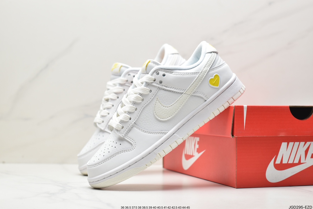 180 耐克Nike SB Zoom Dunk Low 板鞋 FD0803-100
