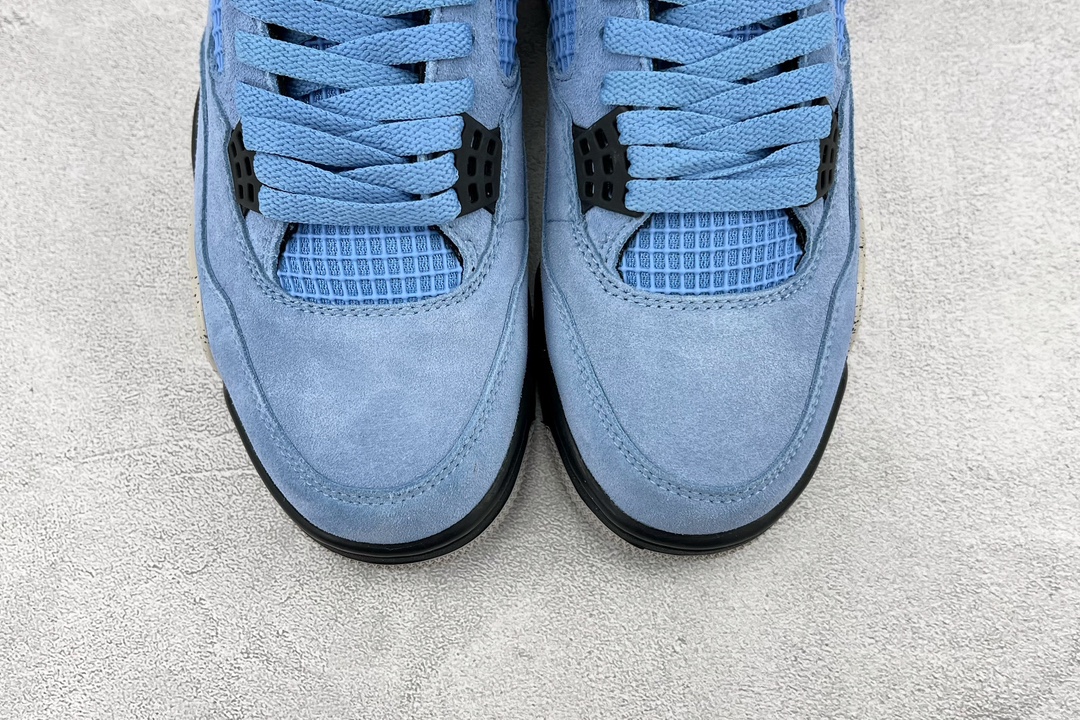 Air Jordan 4 Retro “University Blue” University Blue CT8527-400