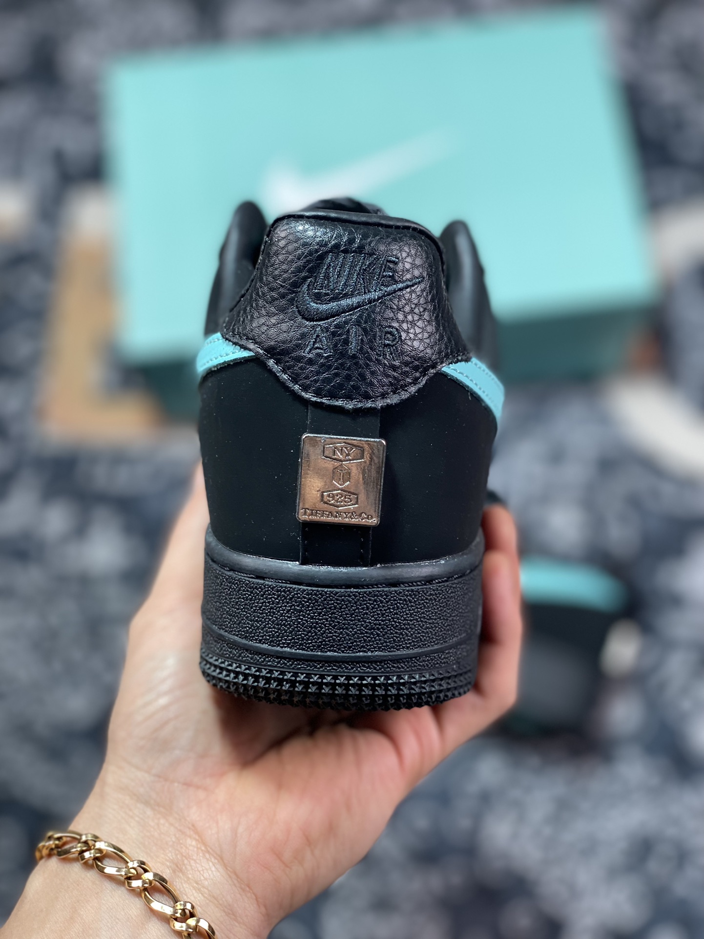 180 Tiffany & CO. x Air Force 1 Low ”1837”蒂芙尼联名黑蓝钩 DZ1382-001