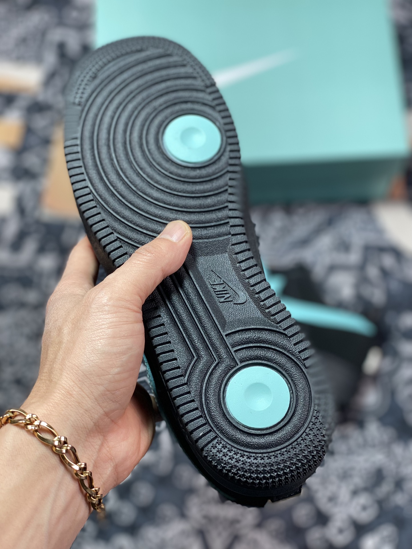 180 Tiffany & CO. x Air Force 1 Low ”1837”蒂芙尼联名黑蓝钩 DZ1382-001