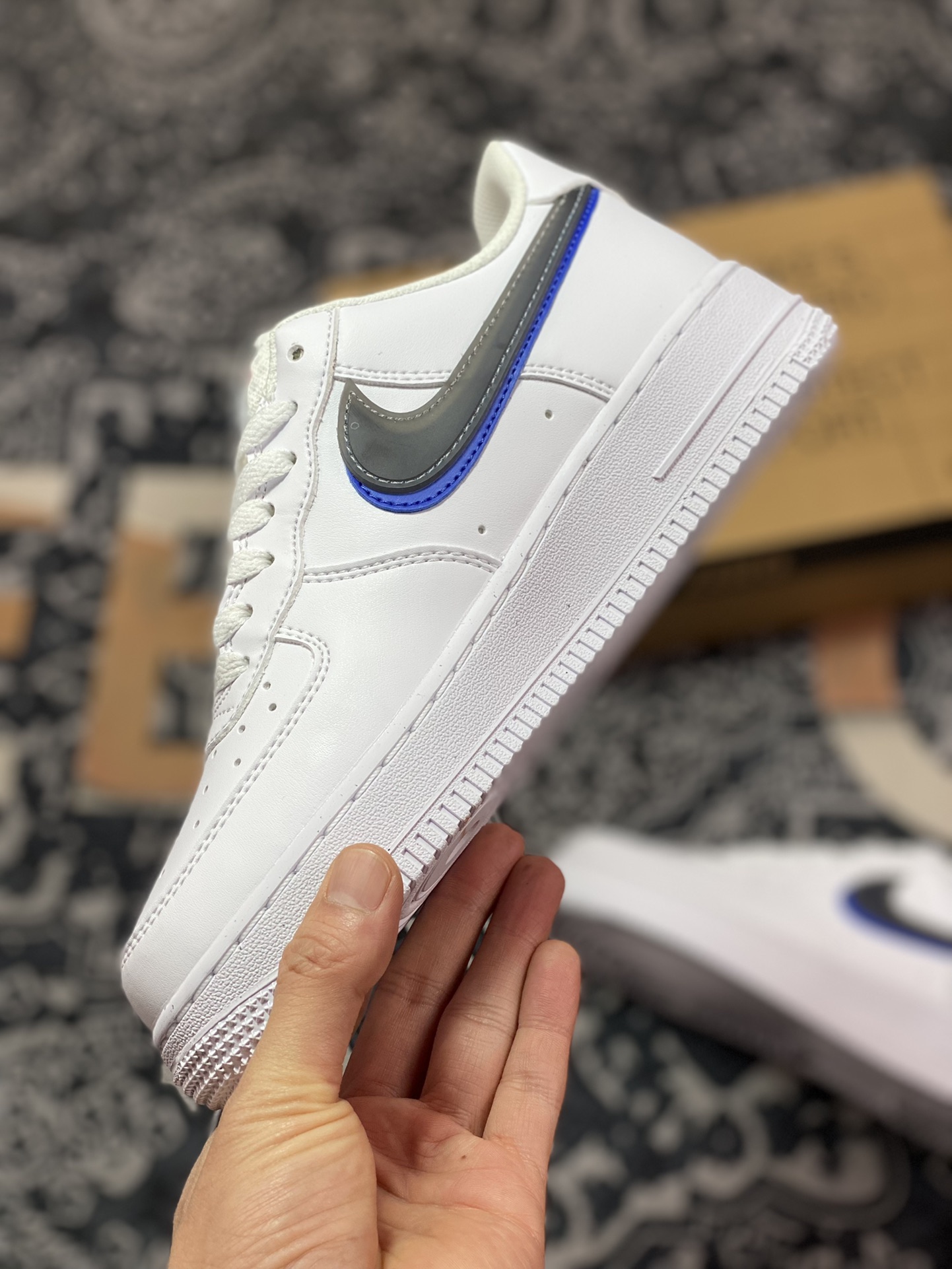 200  Nike Air Force 1 Low Impact Next Nature”Double Swoosh White Black Blue”空军一号“皮革白深灰皇家蓝双钩”FD0688-100